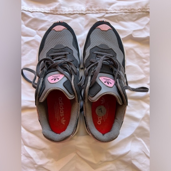 adidas Other - Adidas Mens Yung 96 F35274 Gray Black Pink Running Shoes Sneakers Size 7